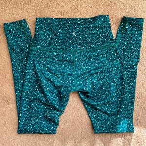 lululemon Wunder Under Leggings size 8